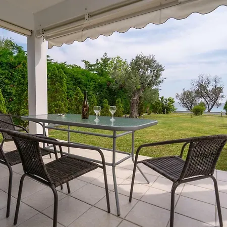 Villa By The Sea Moles Kalyves