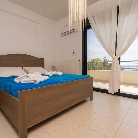 By The Sea Villa *